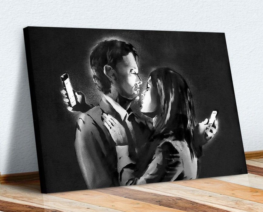 BANKSY - MOBILE LOVERS - CANVAS STREET WALL ART PRINT ARTWORK