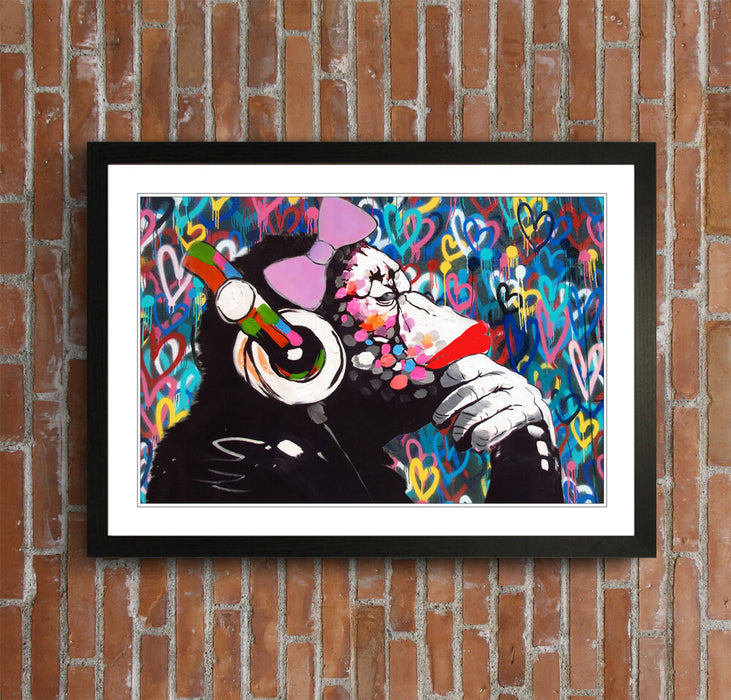 MONKEY DJ BANKSY FEMALE LOVE WALL STREET ART FRAMED POSTER PICTURE PRINT ARTWORK