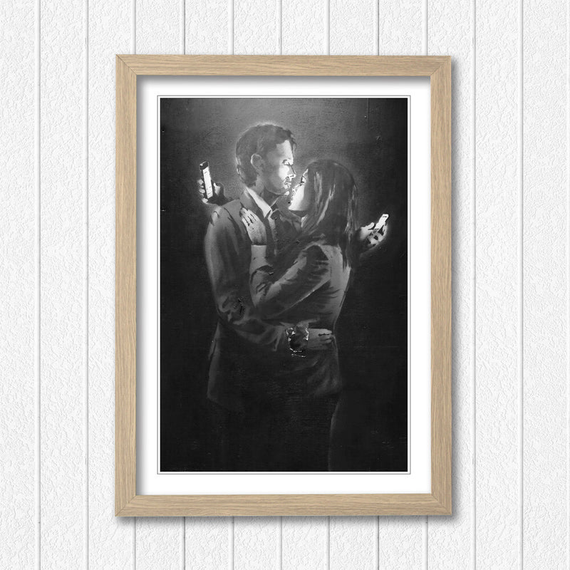 Banksy Framed Poster – Mobile Lovers Artwork | Urban Street Art Print | Ready To Hang Frame