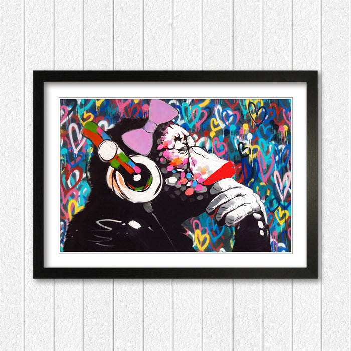 MONKEY DJ BANKSY FEMALE LOVE WALL STREET ART FRAMED POSTER PICTURE PRINT ARTWORK