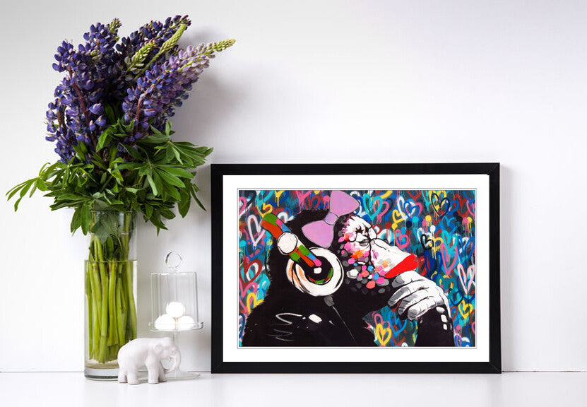 MONKEY DJ BANKSY FEMALE LOVE WALL STREET ART FRAMED POSTER PICTURE PRINT ARTWORK