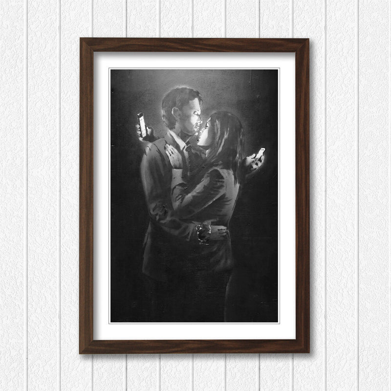 Banksy Framed Poster – Mobile Lovers Artwork | Urban Street Art Print | Ready To Hang Frame