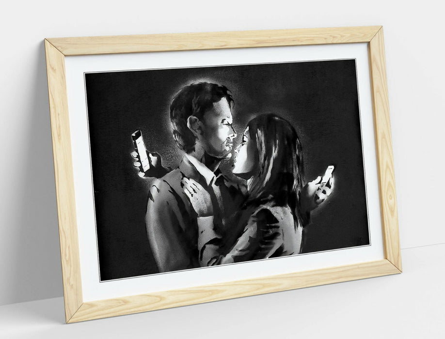 MOBILE LOVERS -FRAMED POSTER WALL ART PRINT ARTWORK- LANDSCAPE