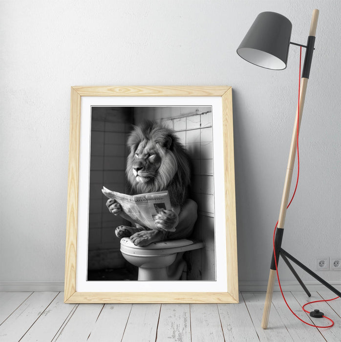 FUNNY LION SITTING ON TOILET BATHROOM DECOR FRAMED WALL ART POSTER PRINT 4 SIZES