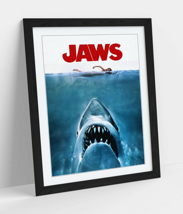 Vintage Jaws Poster - Framed Movie Poster With Woodgrain Frame Art & Matte Paper Print