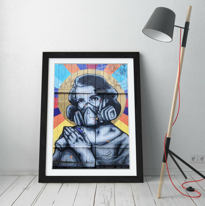 WOMAN GAS MASK EAST LONDON GRAFFITI 1 -ART FRAMED POSTER PICTURE PRINT ARTWORK