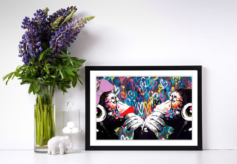 MONKEY DJ BANKSY LOVE DOUBLE WALL STREET ART FRAMED POSTER PICTURE PRINT ARTWORK