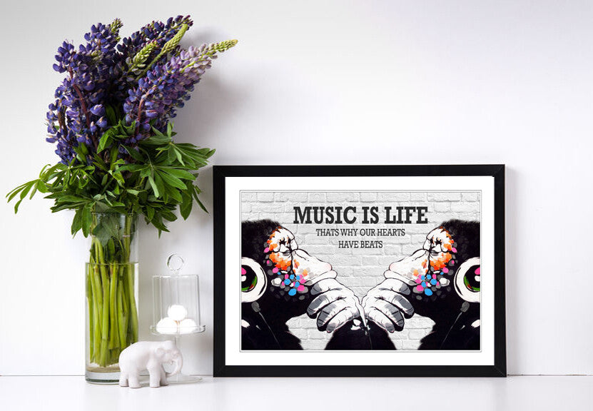 MONKEY DJ BANKSY STYLE MUSIC IS LIFE STREET FRAMED ART PRINT ARTWORK 4 SIZES MM