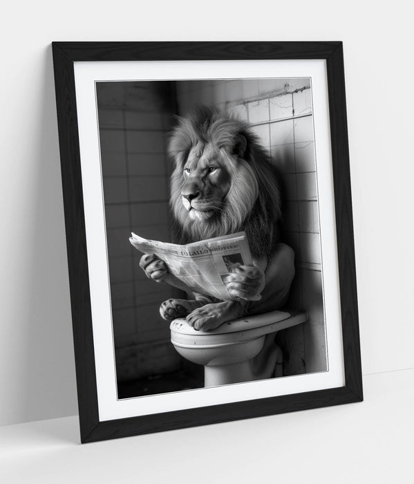 FUNNY LION SITTING ON TOILET BATHROOM DECOR FRAMED WALL ART POSTER PRINT 4 SIZES