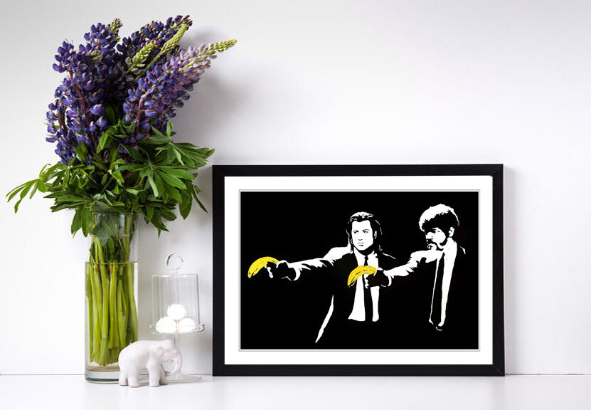 BANKSY STYLE PULP FICTION BANANA FRAMED STREET ART POSTER PICTURE PRINT 4 SIZES